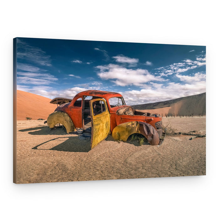 Vintage Desert Car – Canvas Print