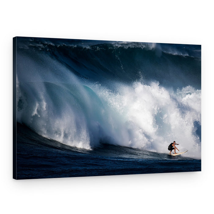 Big Wave Surfer – Canvas Print