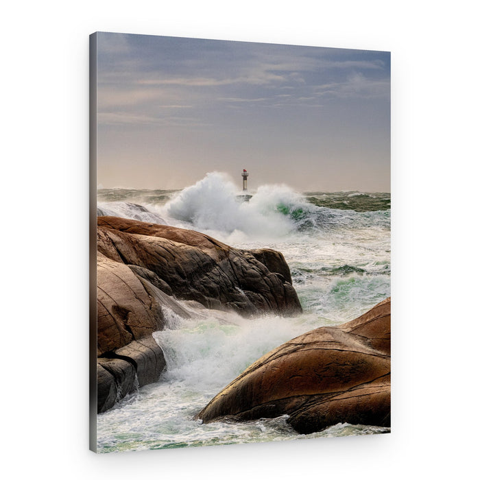 Lighthouse Crashing Waves – Canvas Print