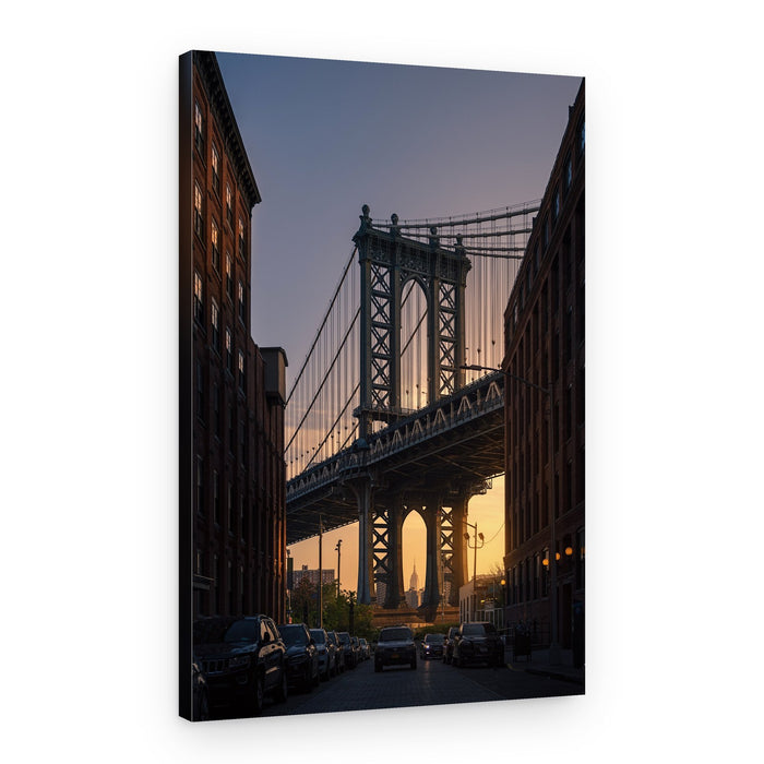 Manhattan Bridge Golden Glow – Canvas Print