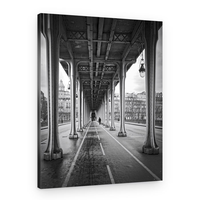 Bir-Hakeim Bridge Perspective – Canvas Print