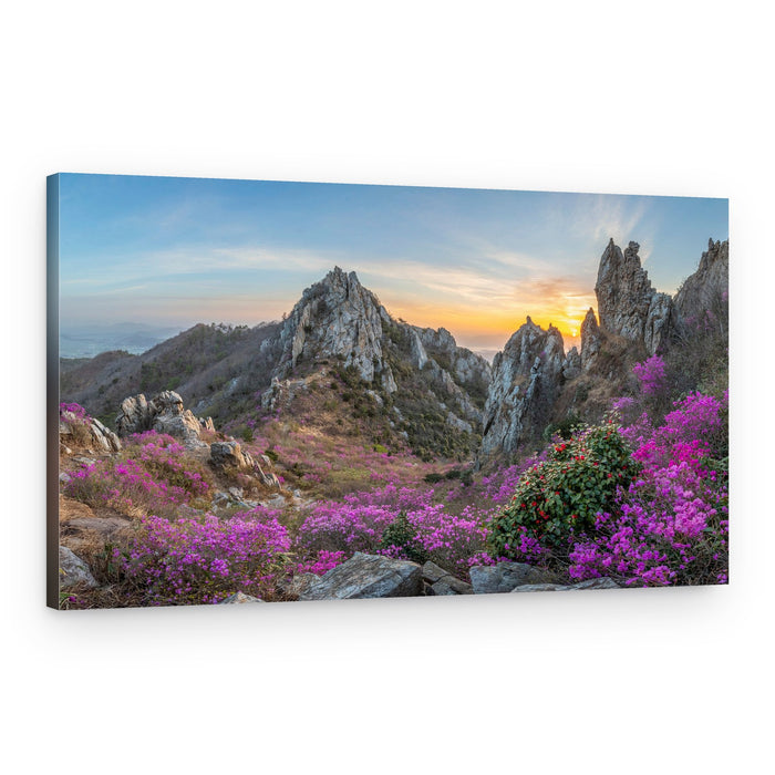Vibrant Mountain Sunset – Canvas Print