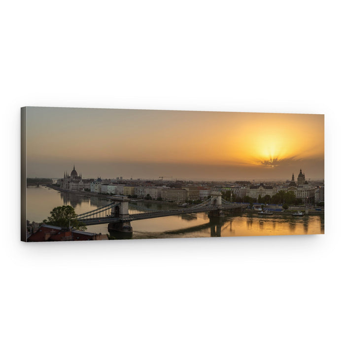 Budapest Golden Hour – Canvas Print