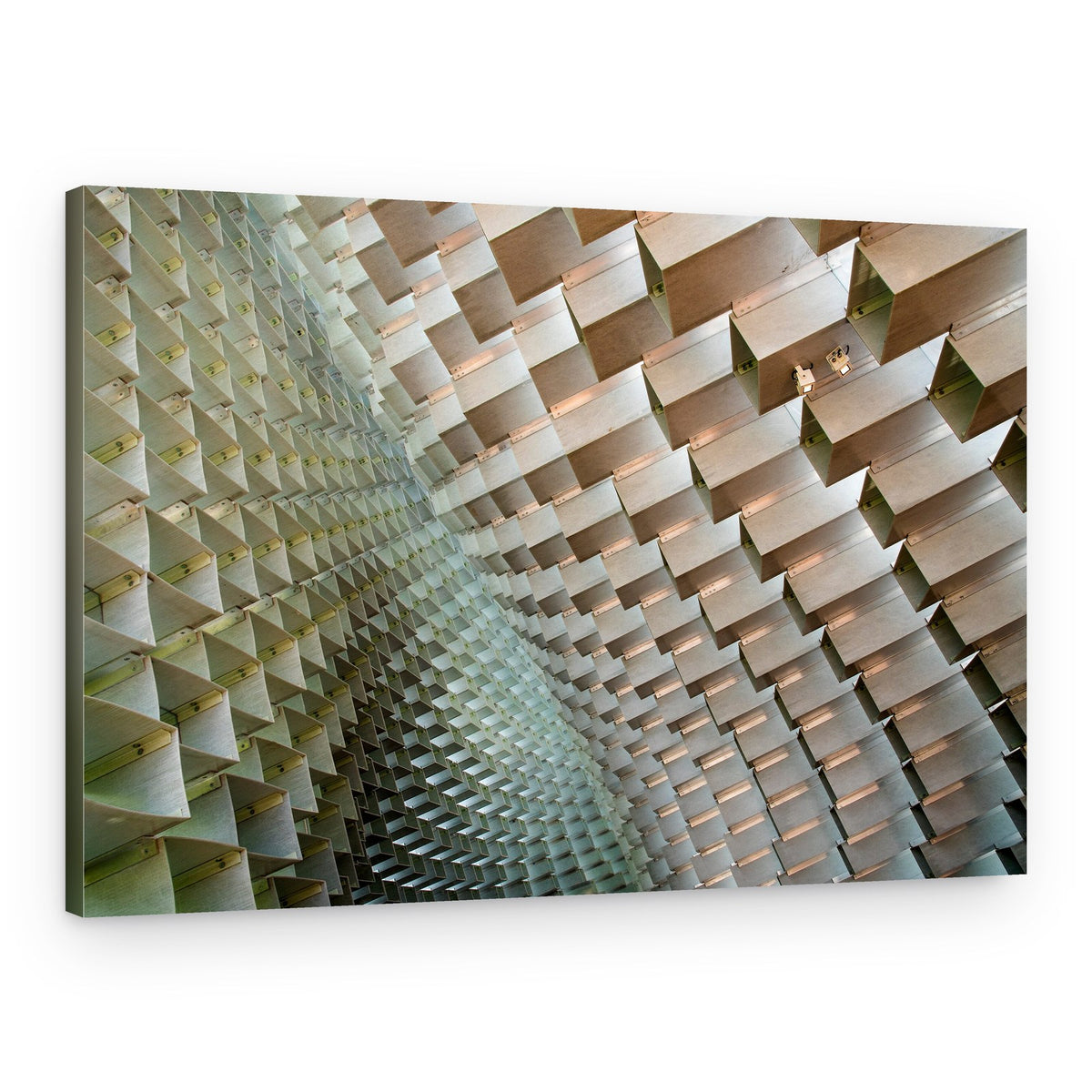 Dynamic Metallic Geometry – Canvas Print