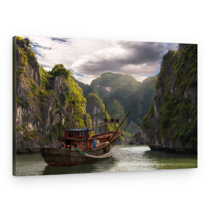 Majestic Ha Long Boat – Canvas Print