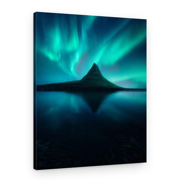 Kirkjufell Aurora Reflection – Canvas Print